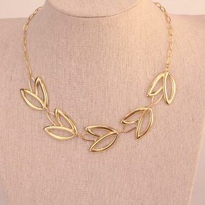Collar hoja corazón